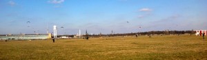 Berlin Tempelhof Drachen fliegen